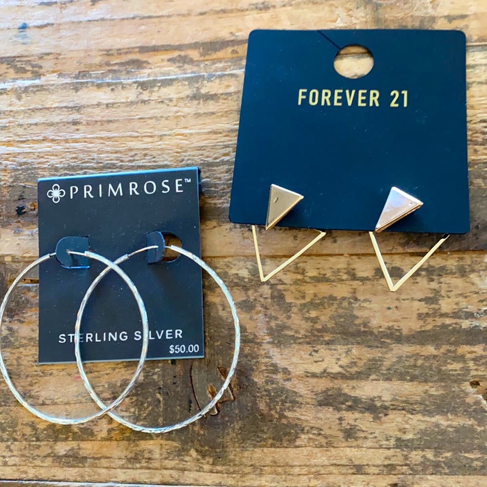 2 BRAND NEW pairs of earrings